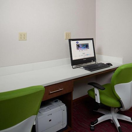 Hampton Inn Шелбивилл Экстерьер фото