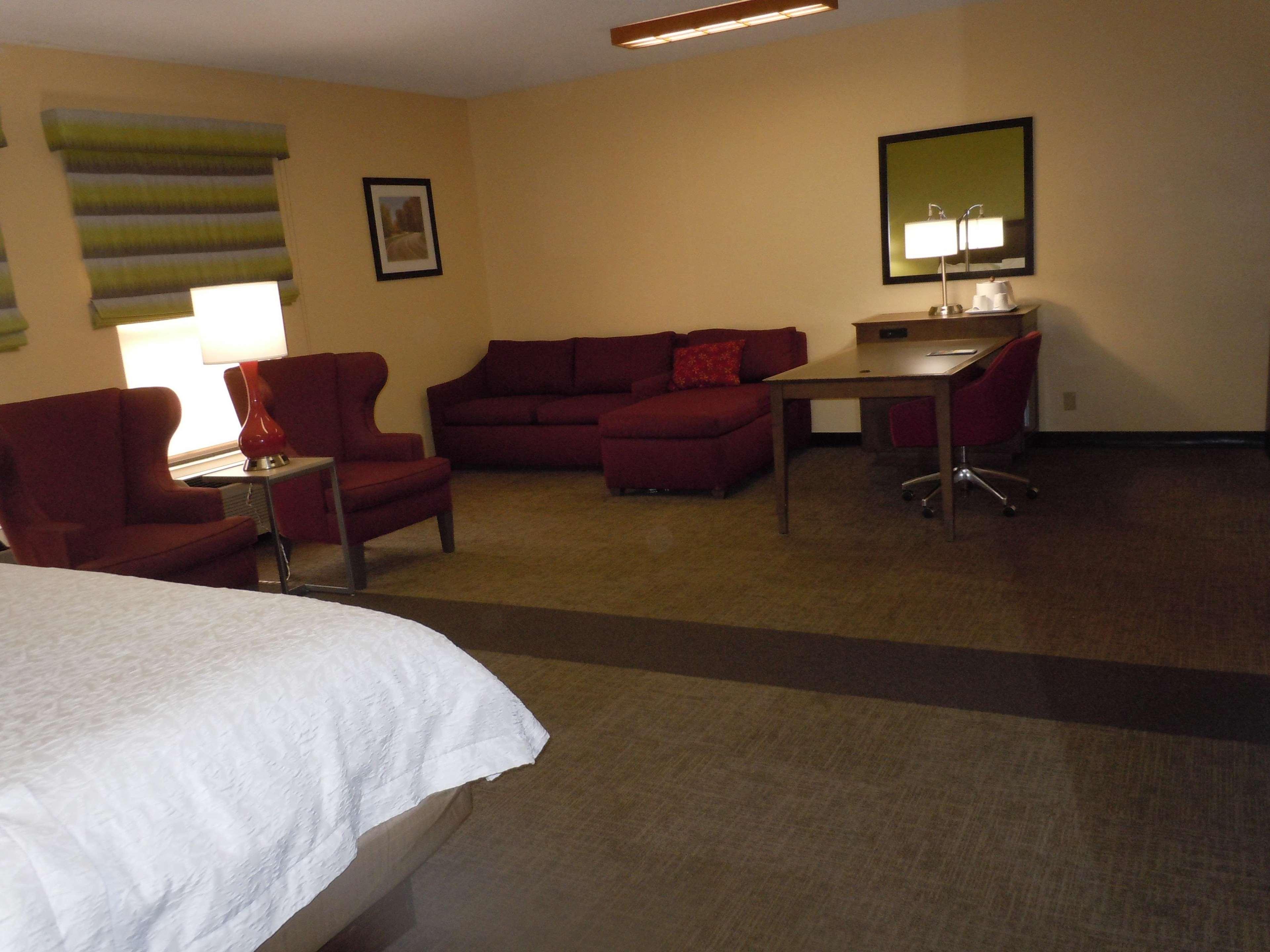 Hampton Inn Шелбивилл Экстерьер фото