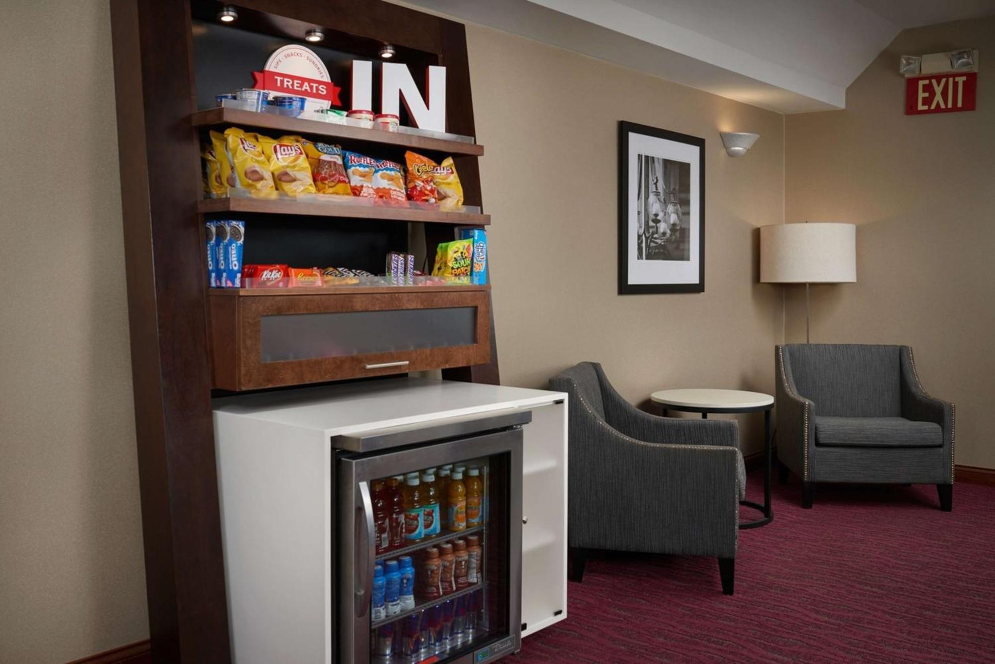 Hampton Inn Шелбивилл Экстерьер фото